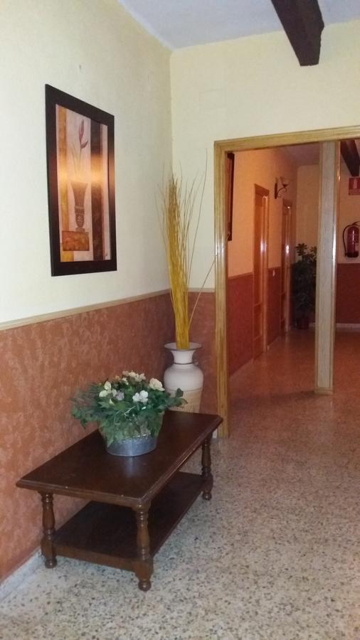 Hostal Sesena Exterior photo